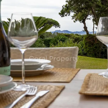 Rea Beachfront - Giardino & Privata - By Coral Appartement
