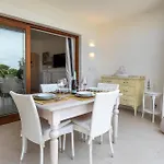 Appartamento Rea Beachfront - Giardino&spiaggia Privata Porto Cervo