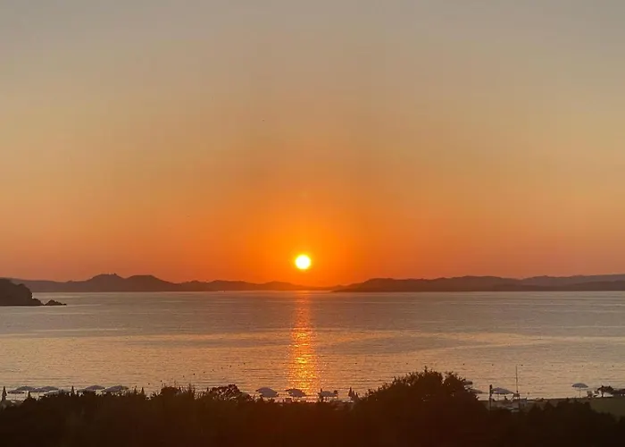 Rea Beachfront - Giardino & Privata * Porto Cervo