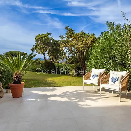 Rea Beachfront - Giardino & Privata - By Coral Apartamento