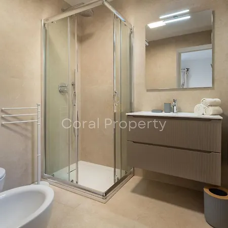 Rea Beachfront - Giardino & Privata - By Coral * Porto Cervo